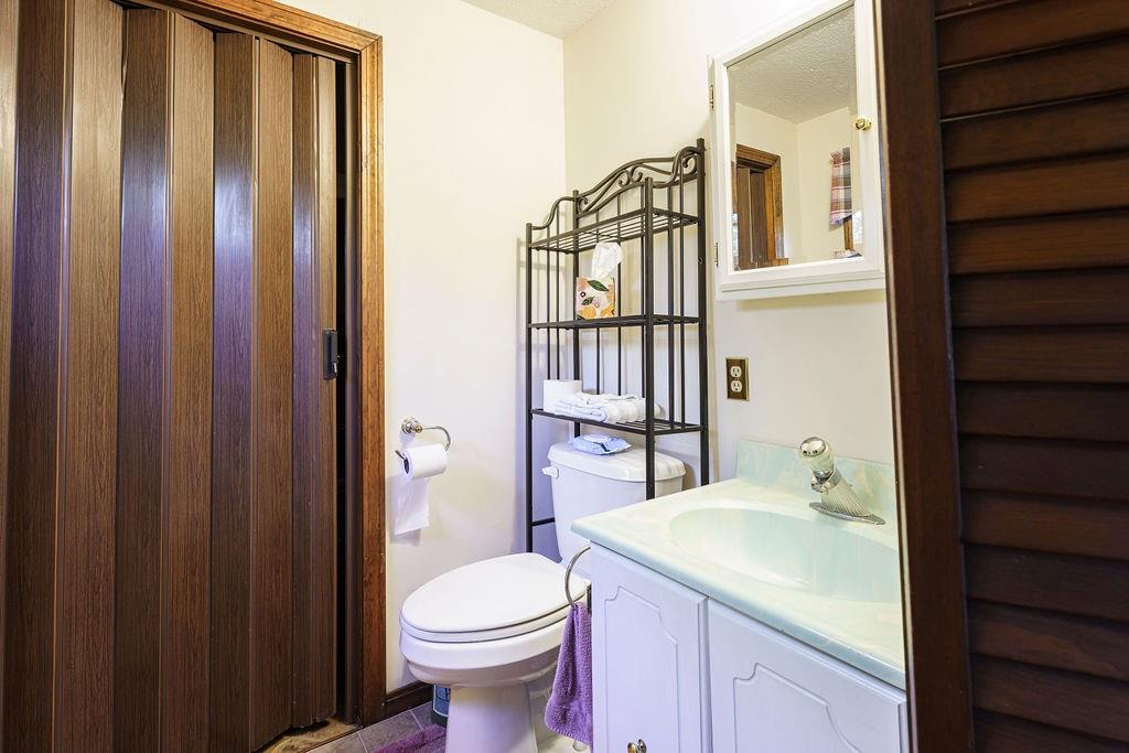 25 Lamoureux Boulevard Property Photo 16