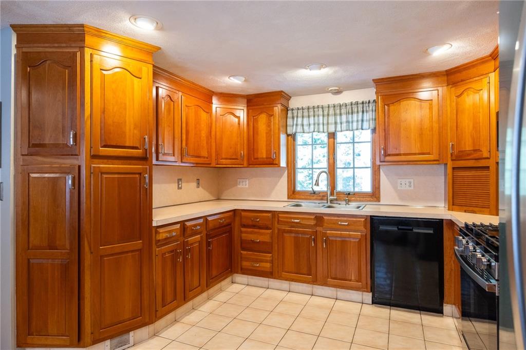 14 Sutton Street Property Photo 11