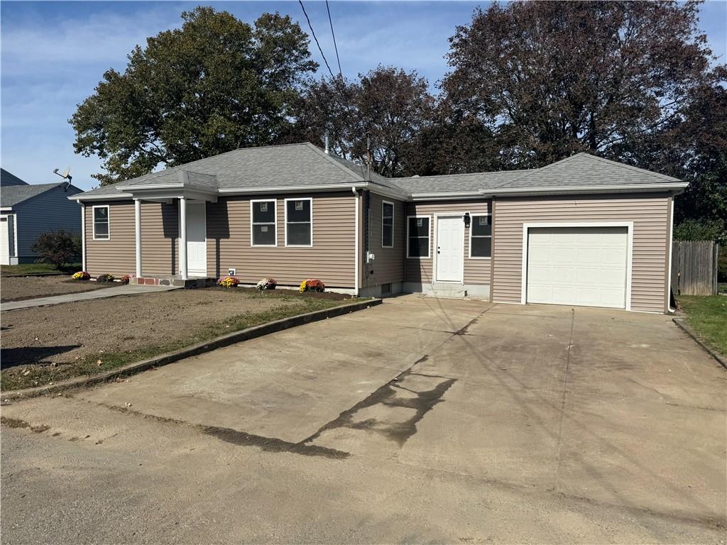 112 Durfee Road Property Photo 3