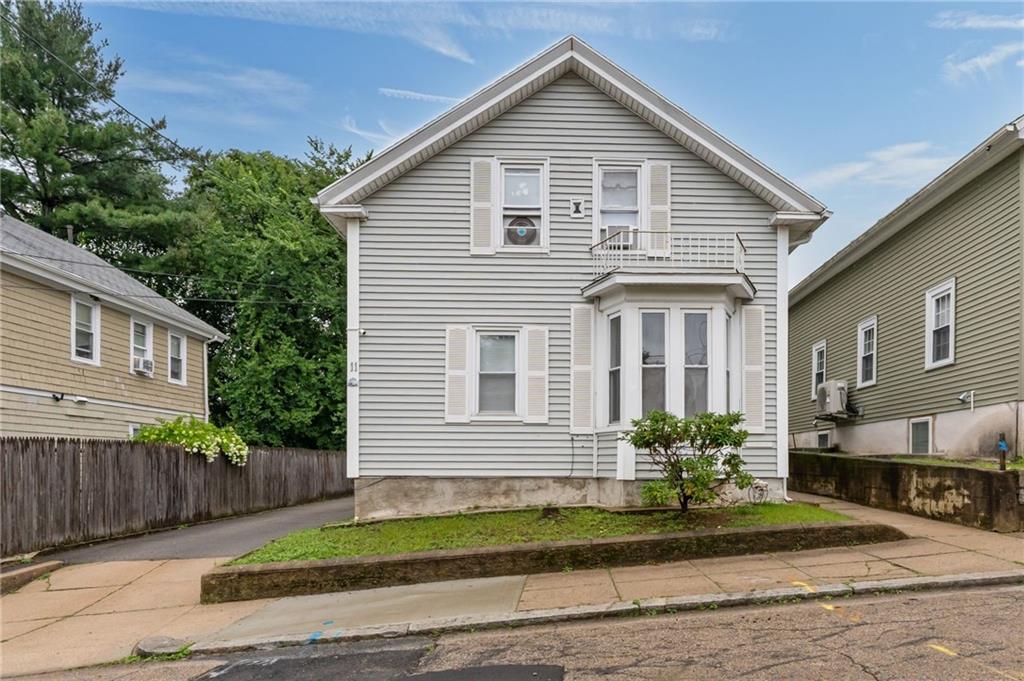11 Eva Street Property Photo 1