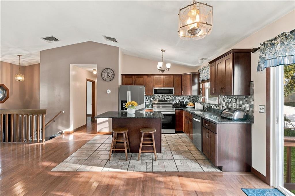 17 Brook Street Property Photo 3