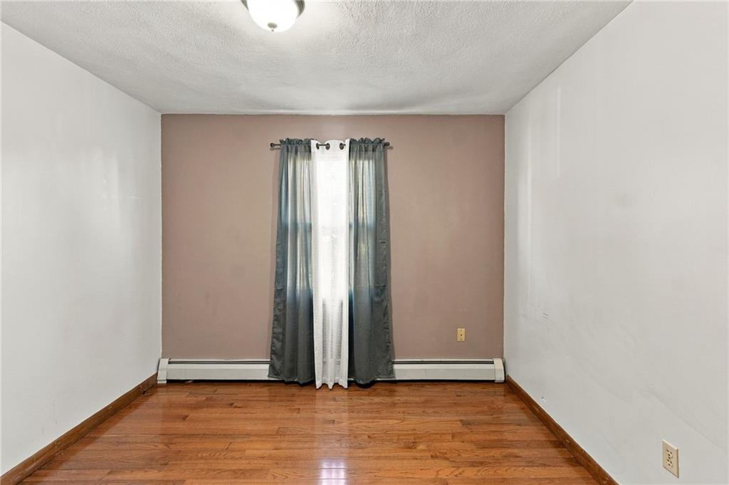 17 Brook Street Property Photo 17