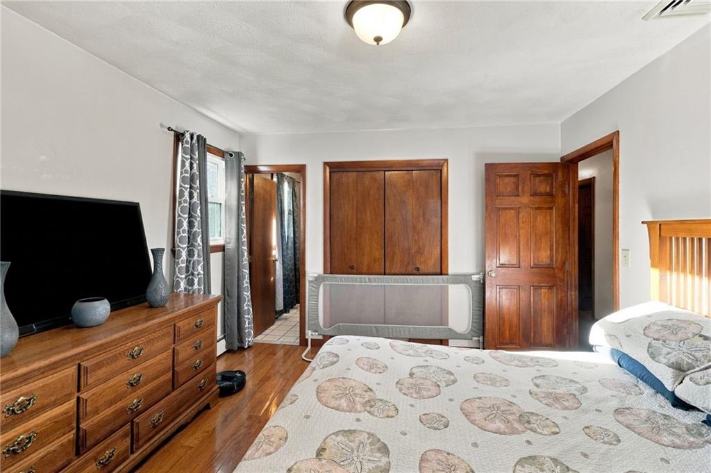 17 Brook Street Property Photo 19