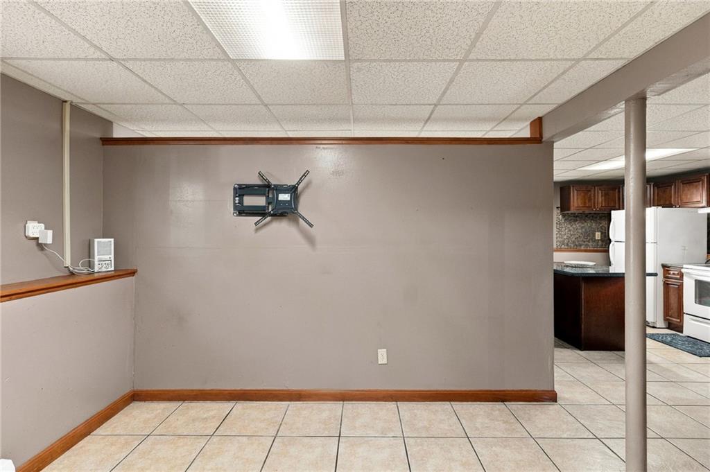 17 Brook Street Property Photo 25