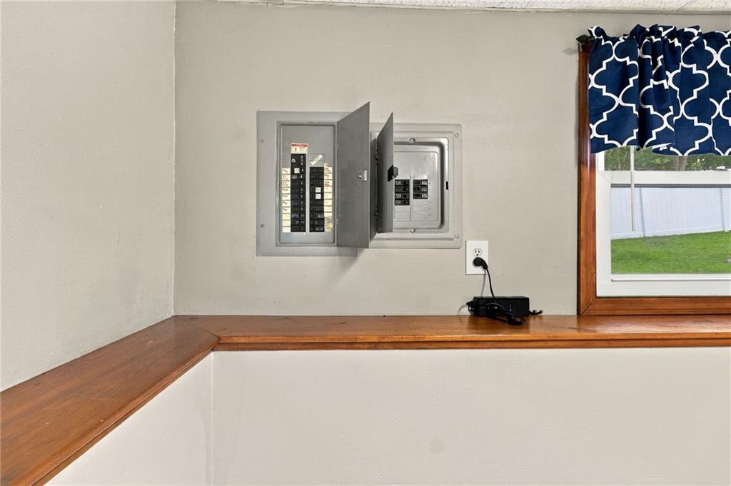 17 Brook Street Property Photo 35
