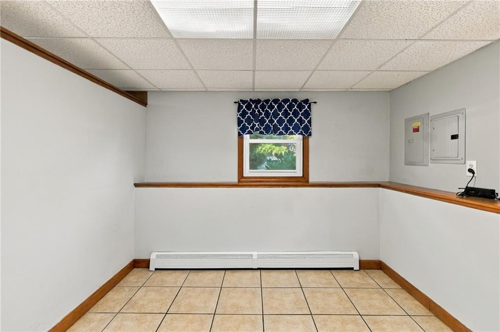 17 Brook Street Property Photo 36