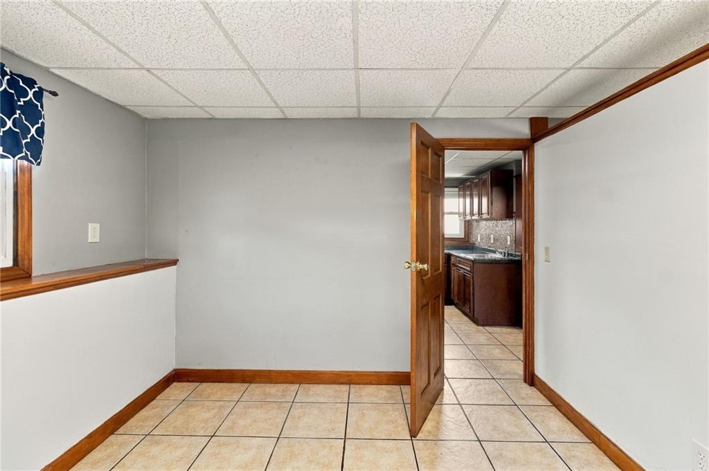 17 Brook Street Property Photo 37
