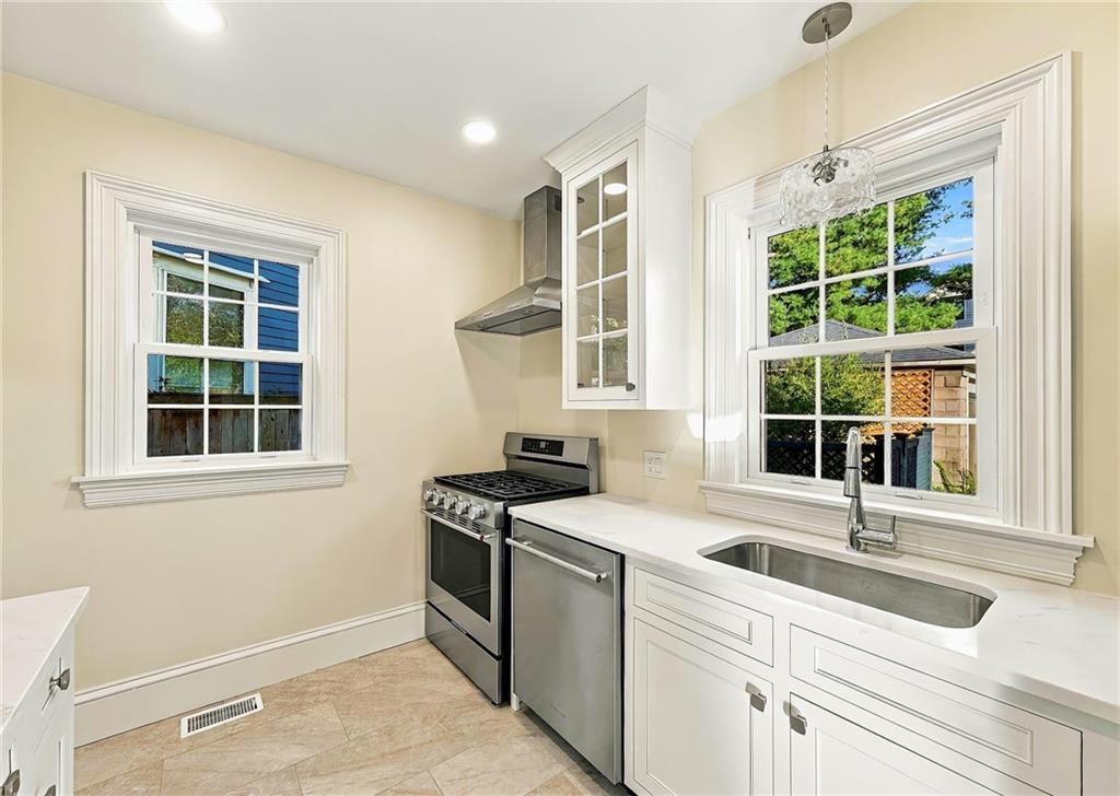 20 Nisbet Street Property Photo 14