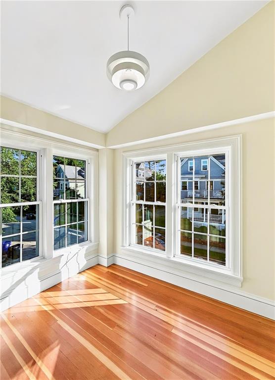 20 Nisbet Street Property Photo 17