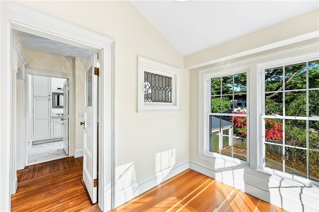 20 Nisbet Street Property Photo 18