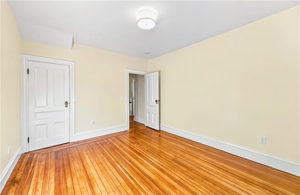 20 Nisbet Street Property Photo 24