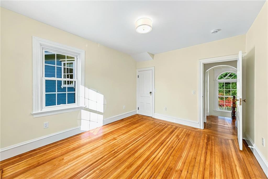 20 Nisbet Street Property Photo 25