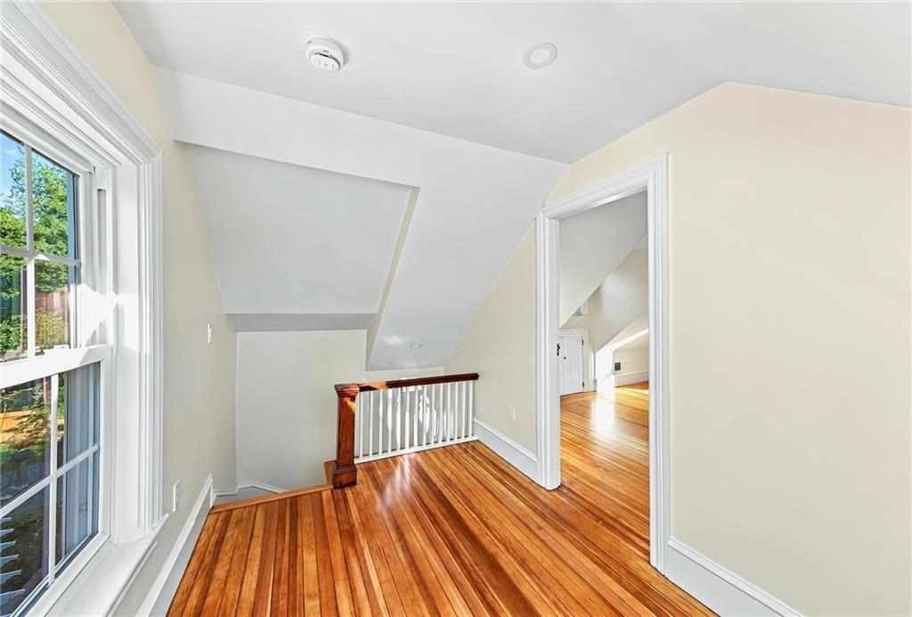 20 Nisbet Street Property Photo 31