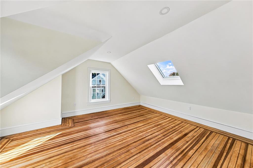 20 Nisbet Street Property Photo 33