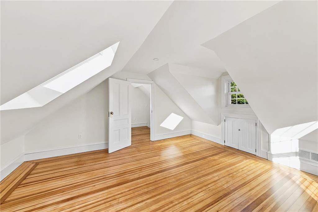 20 Nisbet Street Property Photo 34
