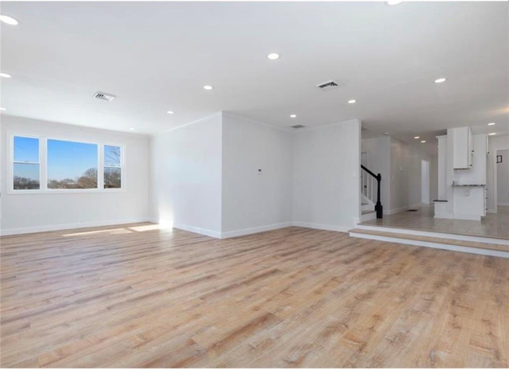 36 Kinnicutt Avenue Property Photo 12