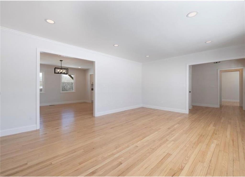 36 Kinnicutt Avenue Property Photo 17