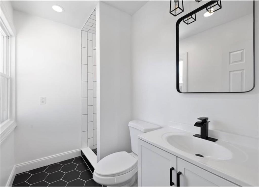 36 Kinnicutt Avenue Property Photo 32