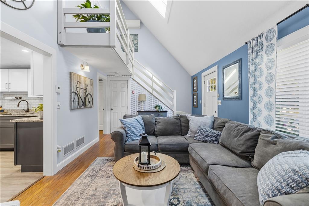 22 King Phillip Street Property Photo 8