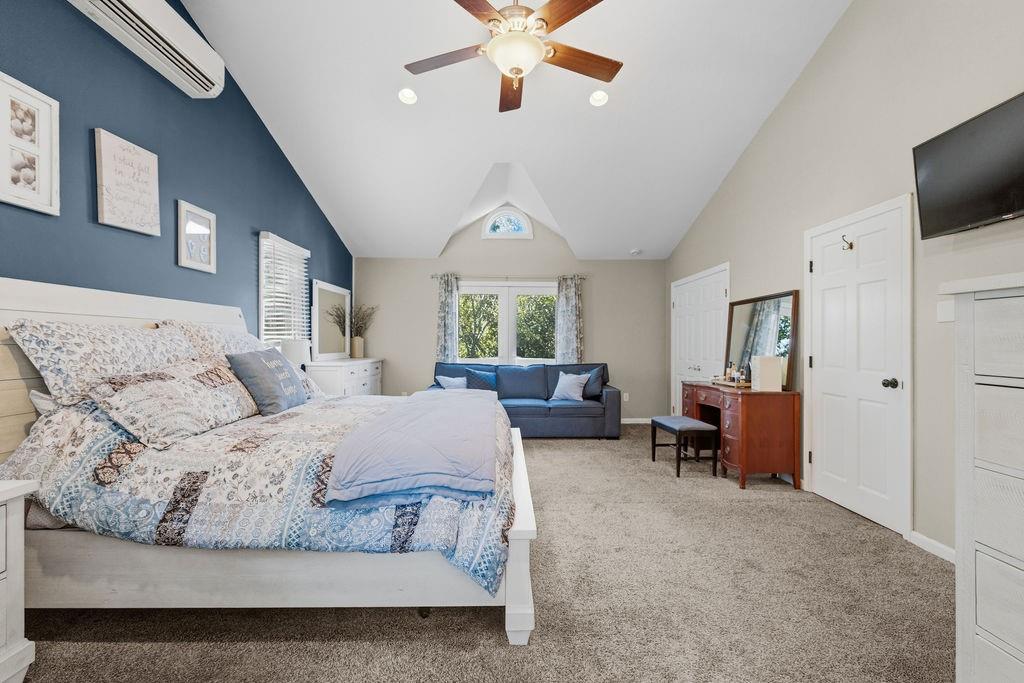22 King Phillip Street Property Photo 23