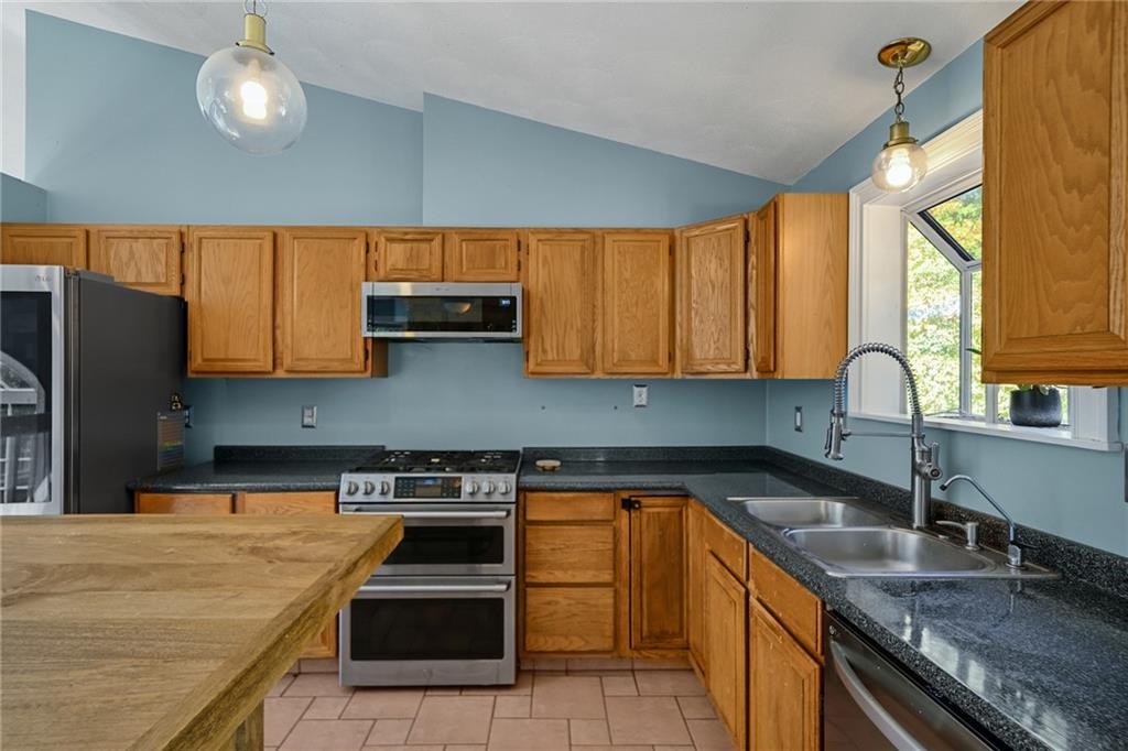1720 Harkney Hill Road Property Photo 14