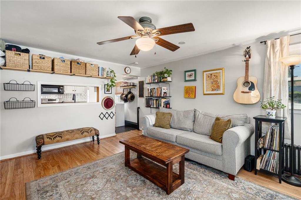 384 Vine Street Property Photo 7