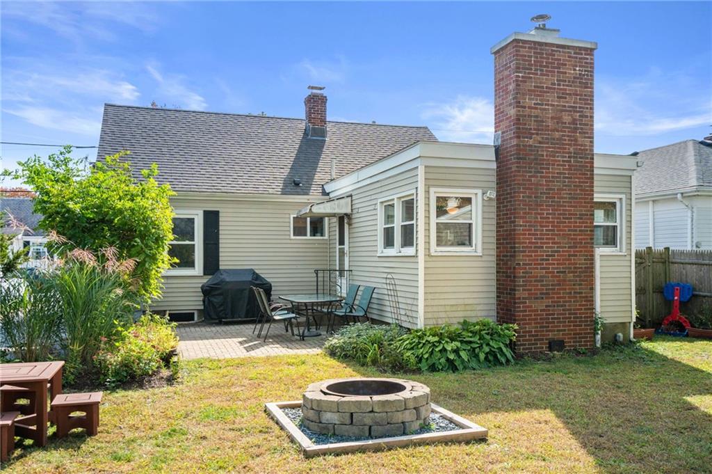 384 Vine Street Property Photo 22