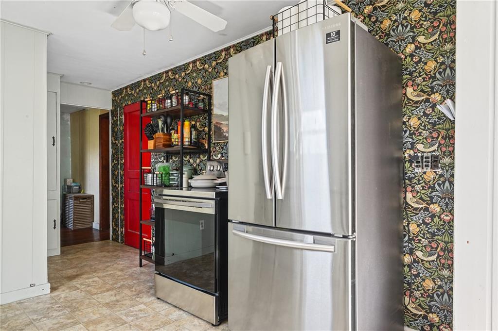 12 Freemont Street Property Photo 5