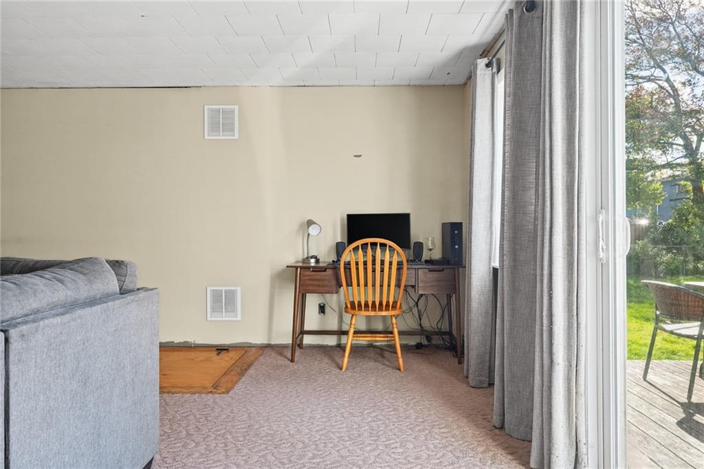12 Freemont Street Property Photo 18