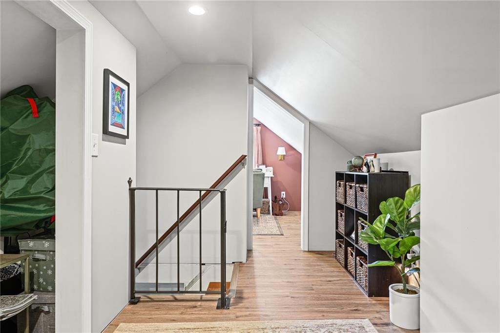 12 Freemont Street Property Photo 23