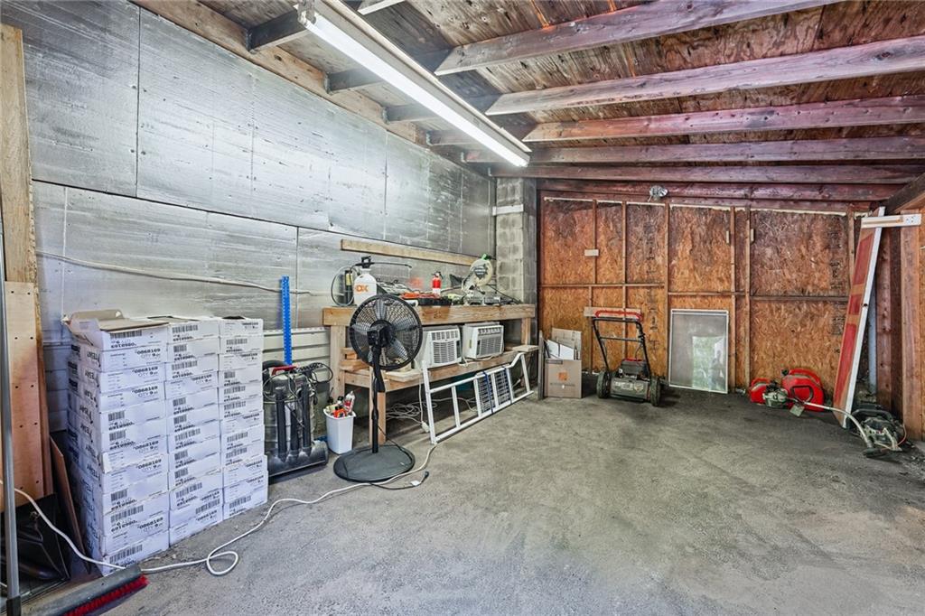 12 Freemont Street Property Photo 35