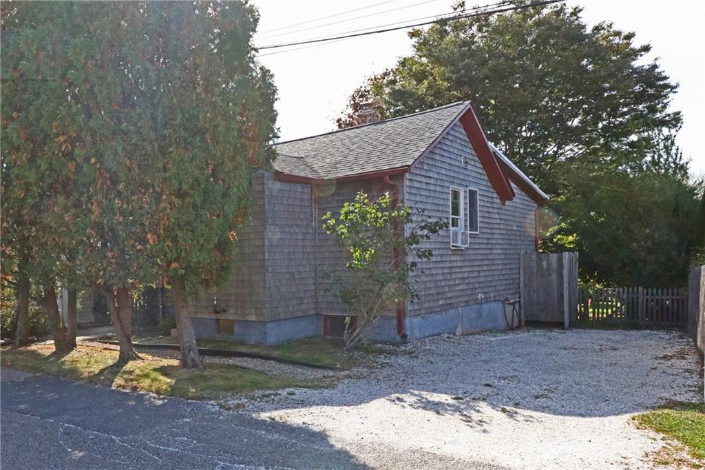 12 Draper Avenue