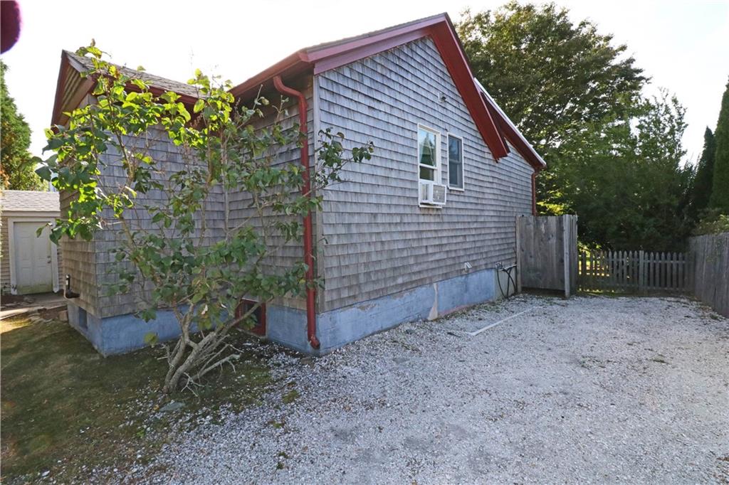 12 Draper Avenue Property Photo 2