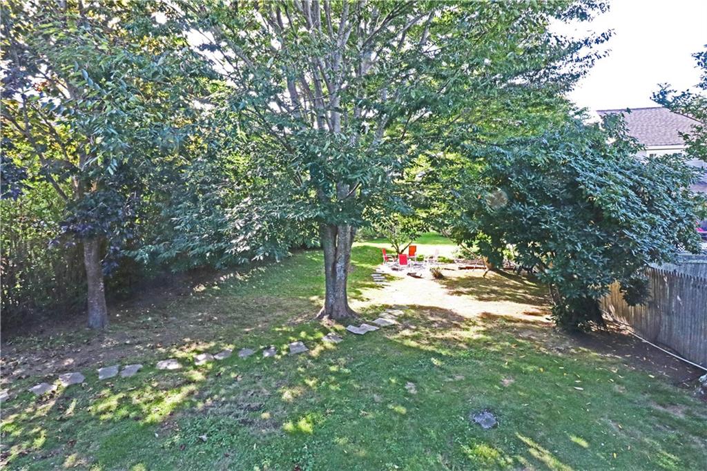 12 Draper Avenue Property Photo 6