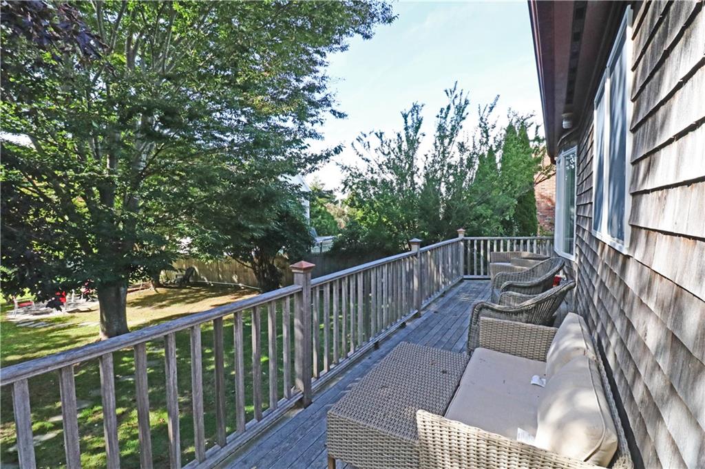 12 Draper Avenue Property Photo 7