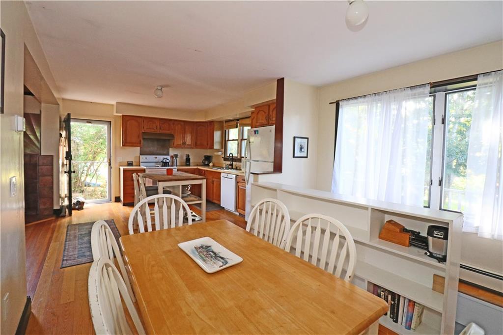 12 Draper Avenue Property Photo 13