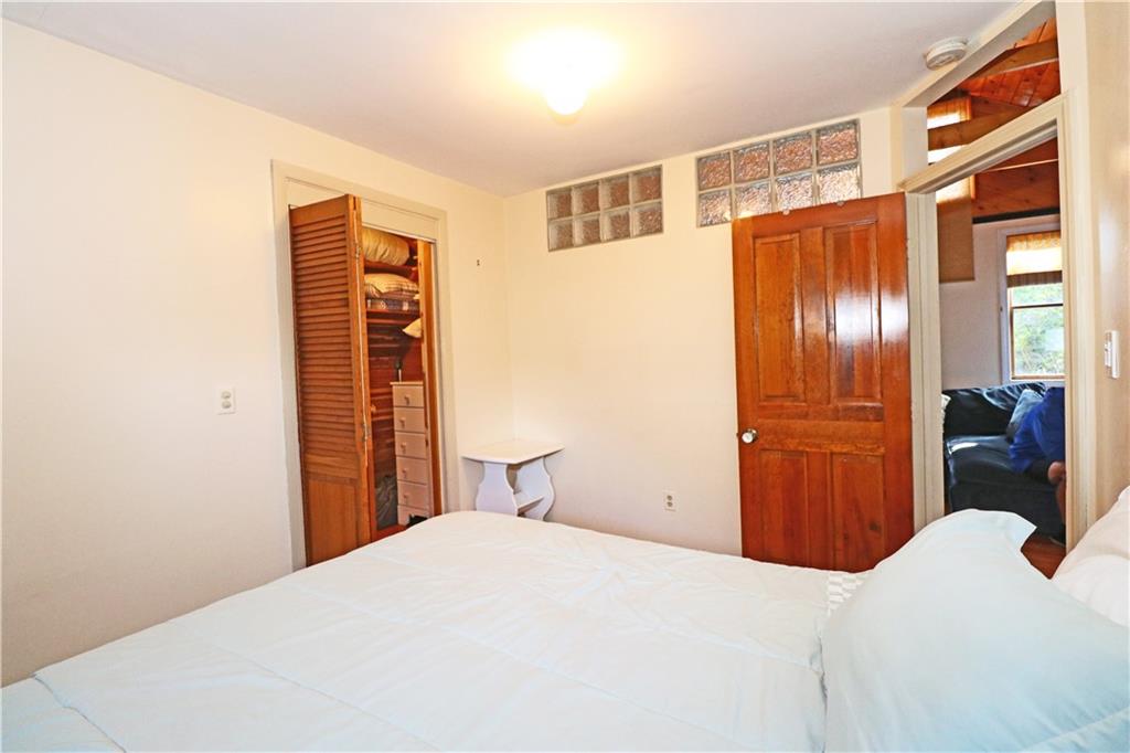 12 Draper Avenue Property Photo 18