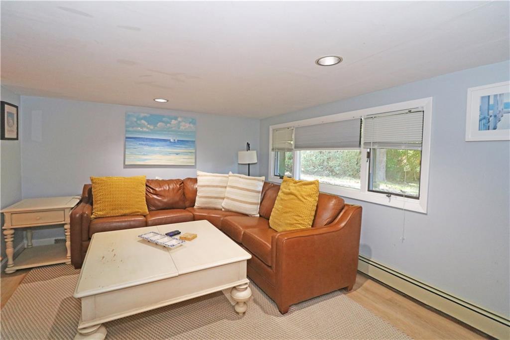 12 Draper Avenue Property Photo 24