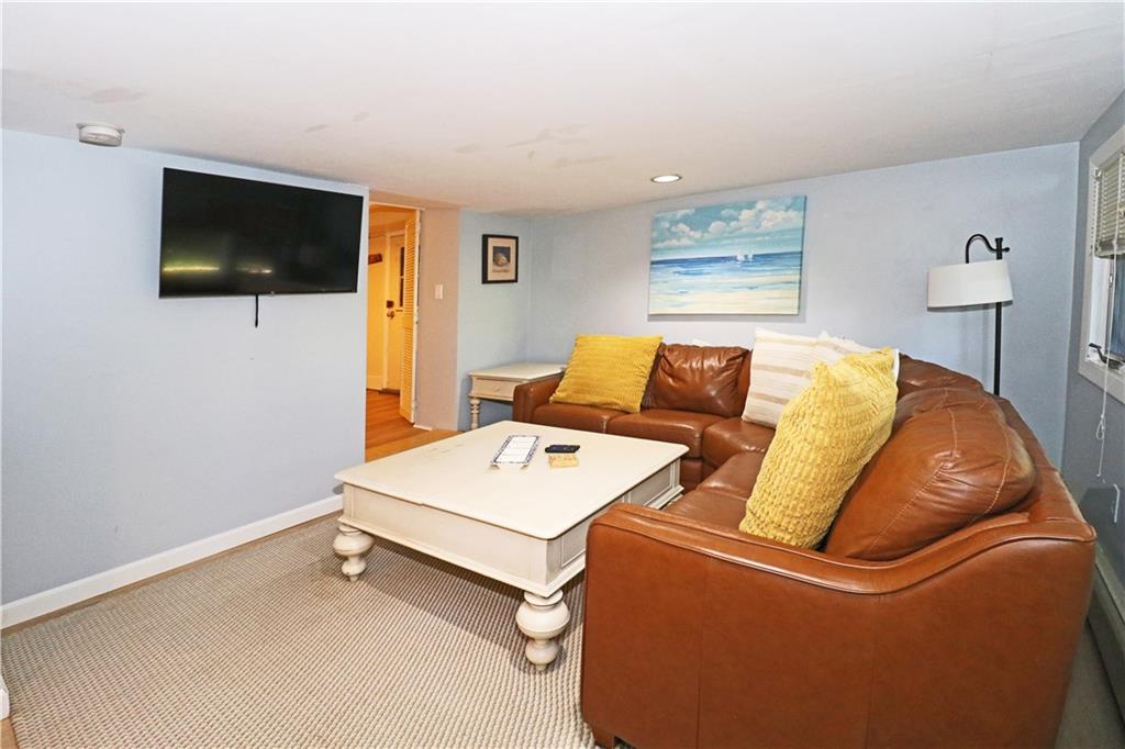 12 Draper Avenue Property Photo 26