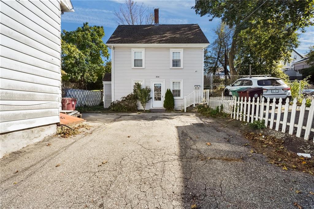 304 Park Avenue Property Photo 3