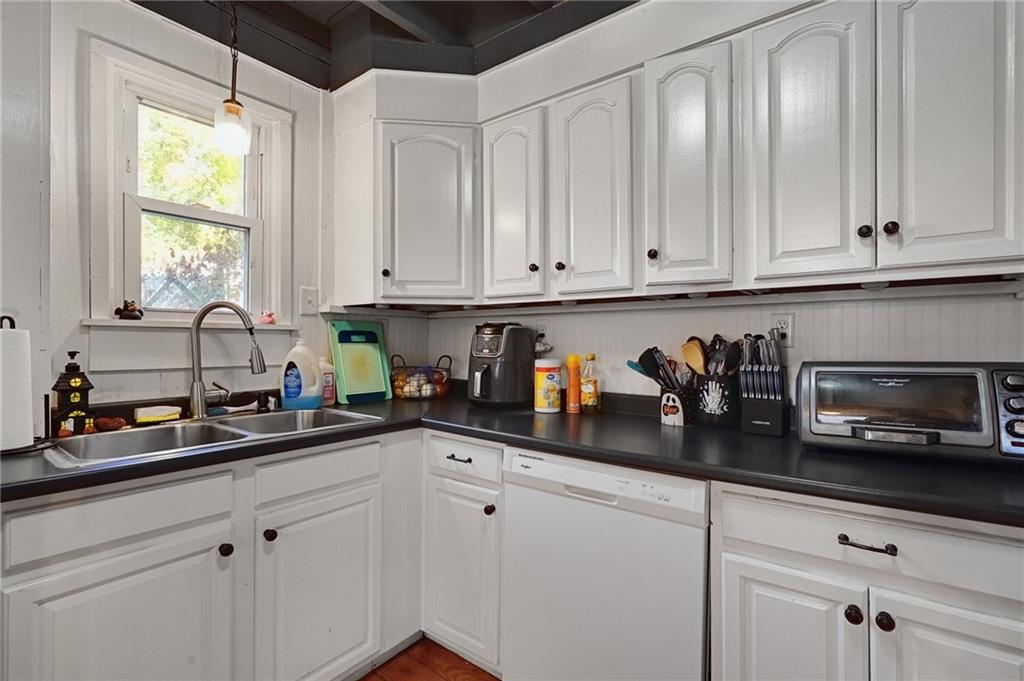 304 Park Avenue Property Photo 9