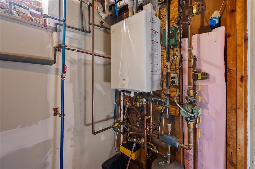 304 Park Avenue Property Photo 20