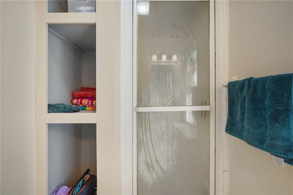 304 Park Avenue Property Photo 22