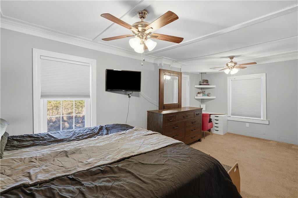304 Park Avenue Property Photo 26