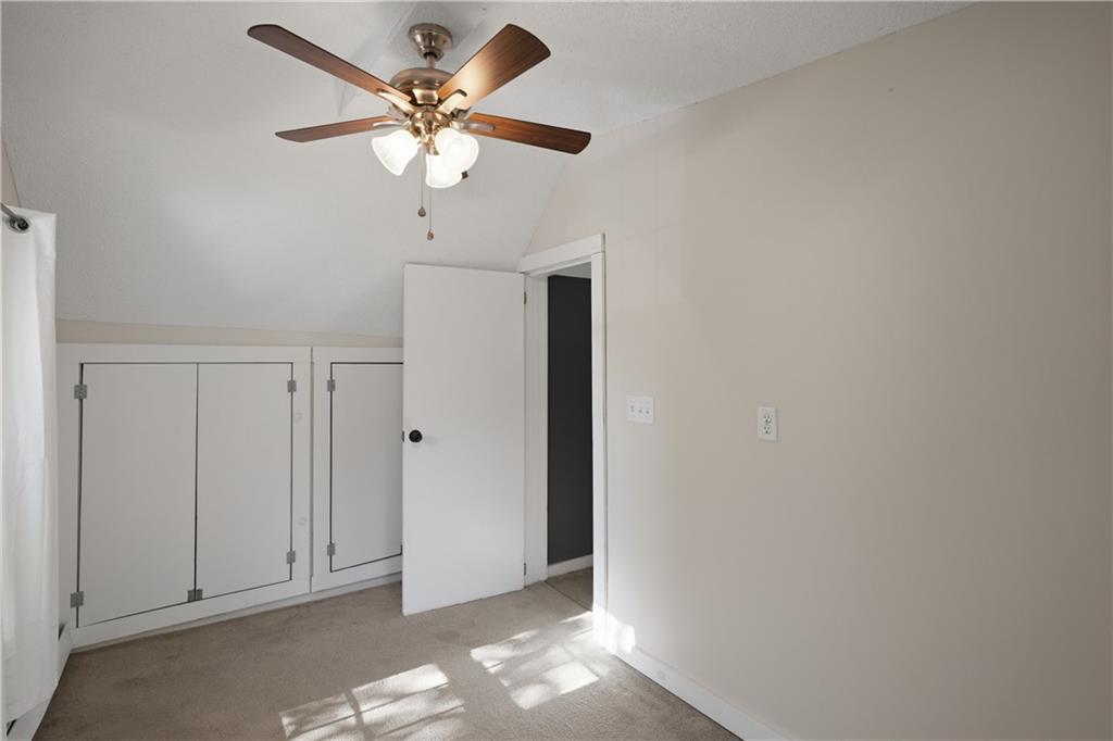 304 Park Avenue Property Photo 40
