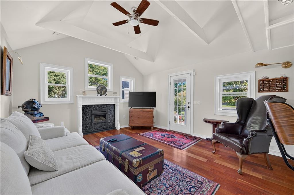 17 Sidney Avenue Property Photo 10