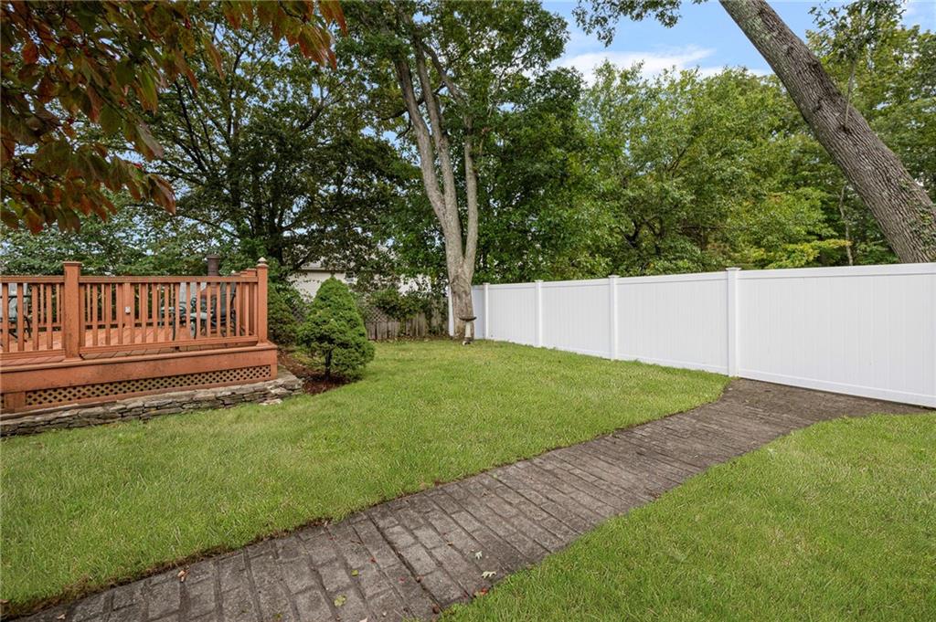 12 Bowen Street Property Photo 7