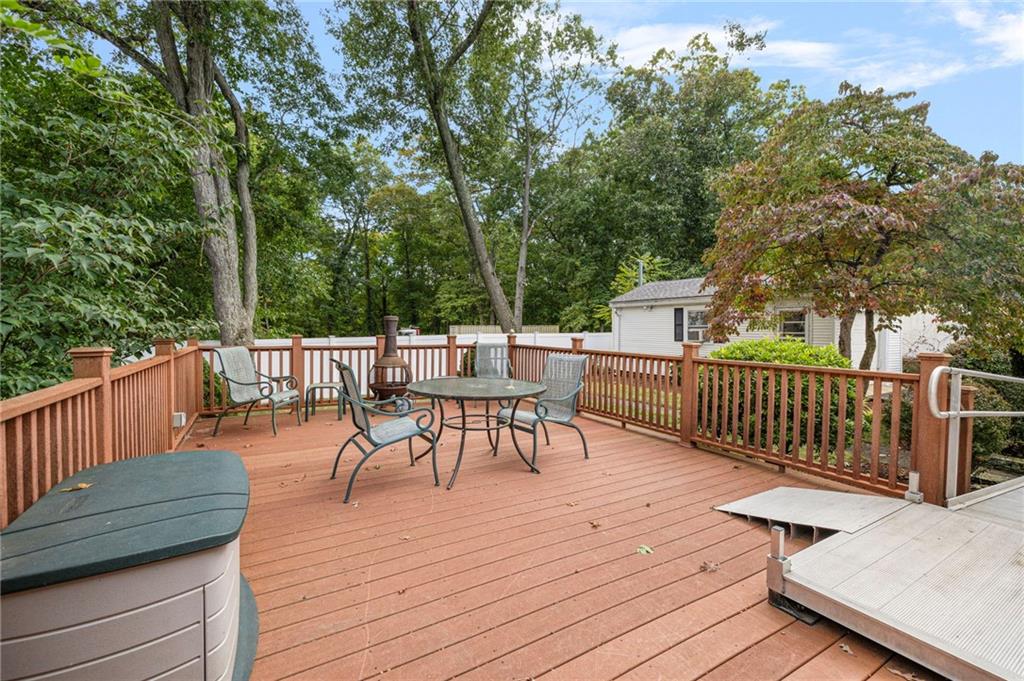 12 Bowen Street Property Photo 10