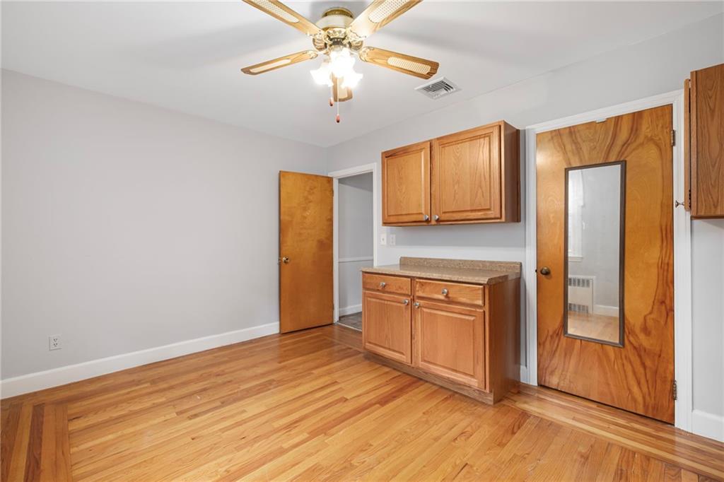 12 Bowen Street Property Photo 24