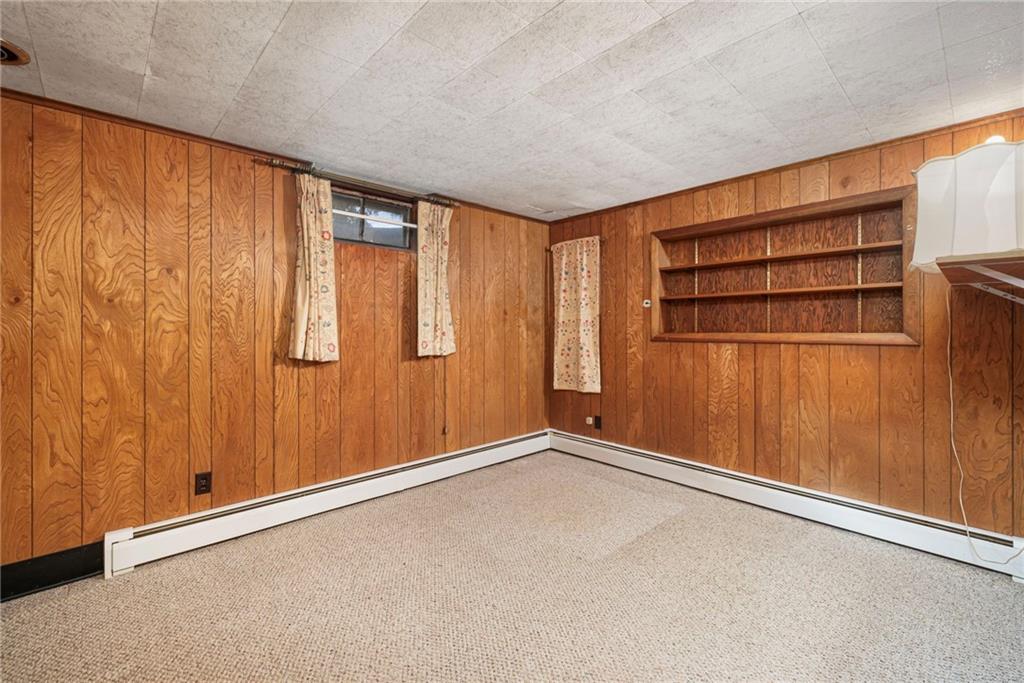 12 Bowen Street Property Photo 39